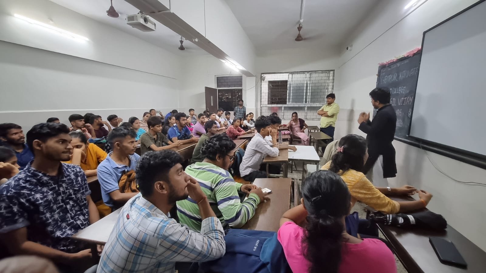 Chembur Karnataka Night College Sharing and Caring